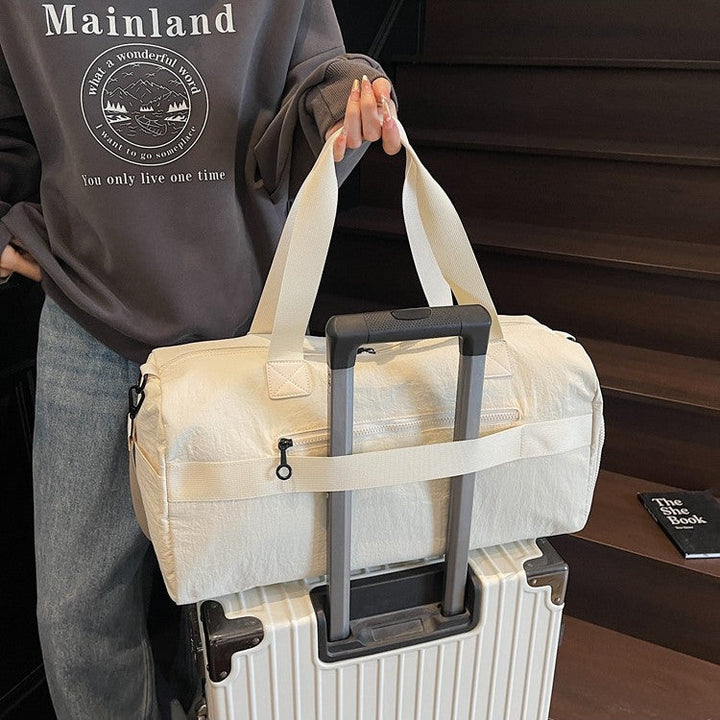 Sporty travel bag with versatile carrying options Kalsten