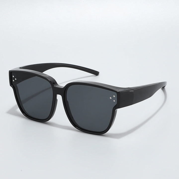 Ladies Fashion Sunglasses in clear lines design with high UV protection Kalsten