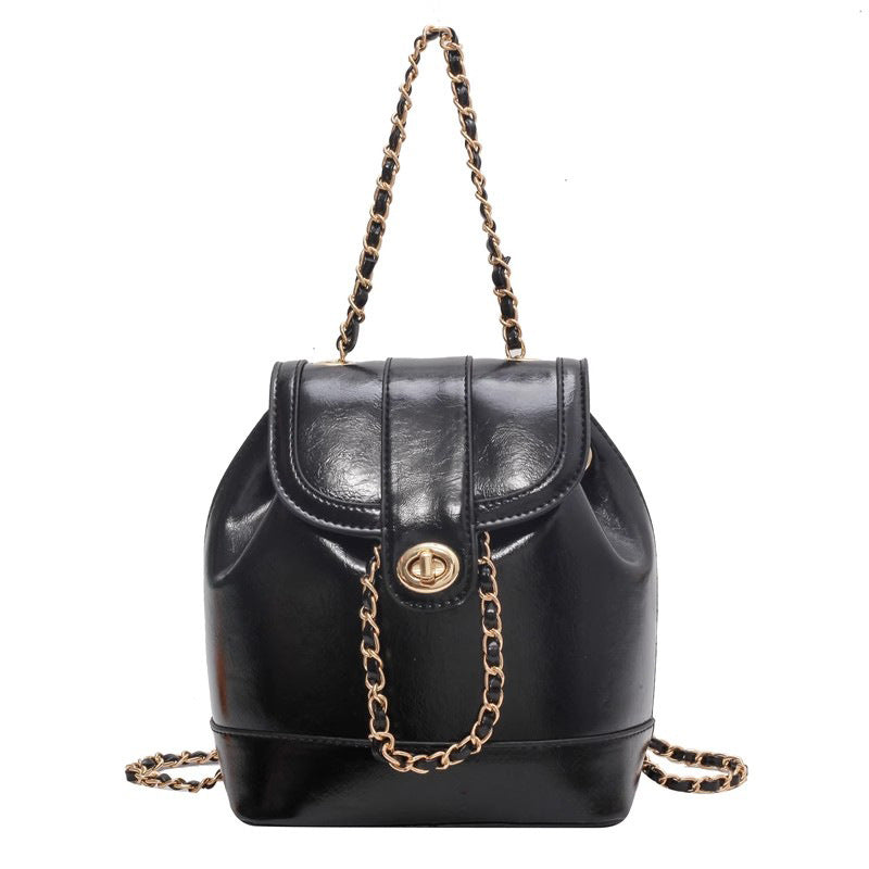 Chic Chain-accented Bucket Handbag Kalsten
