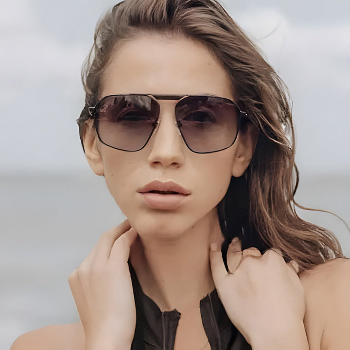 Women's sunglasses in a modern, geometric design with a sturdy metal frame Kalsten