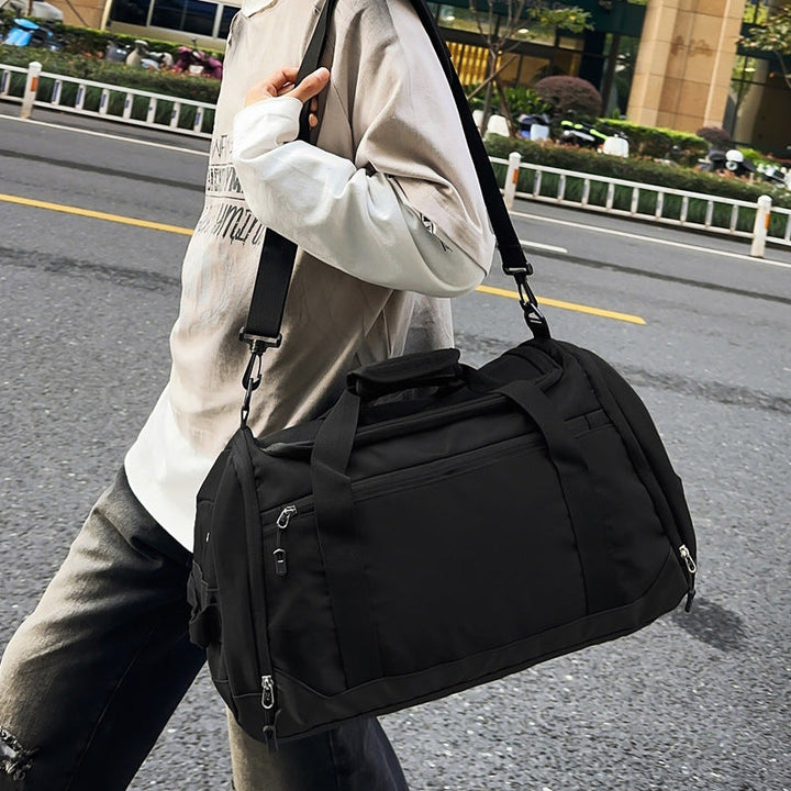 Versatile All-Season Sports Duffel Bag Kalsten