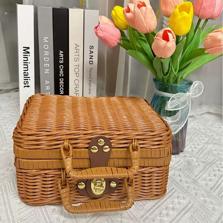 Ladies stylish and practical rattan cosmetic box Kalsten