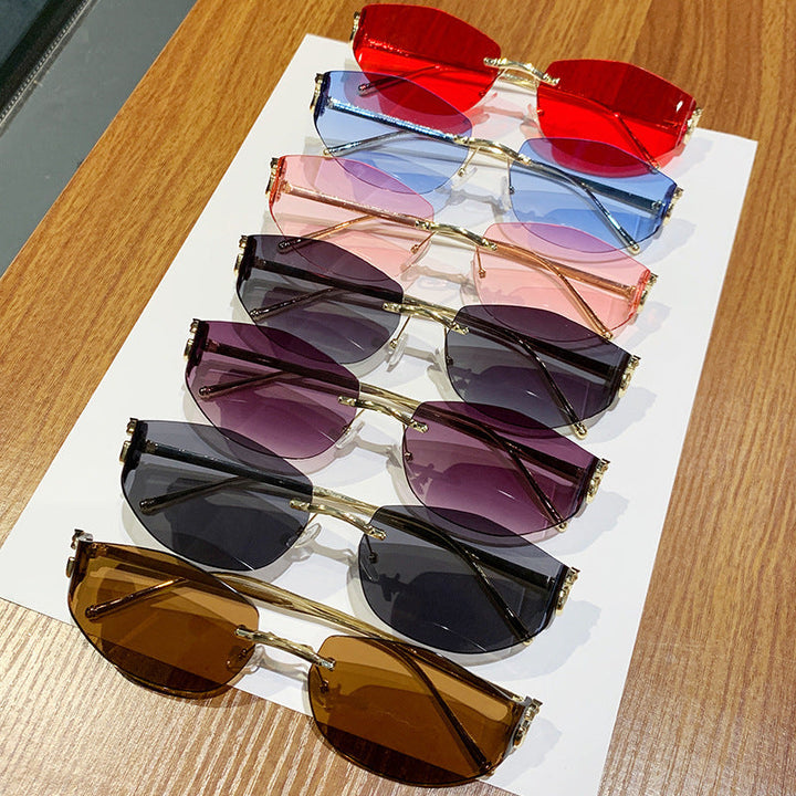 Women's fashionable sunglasses with innovative checkered design Kalsten