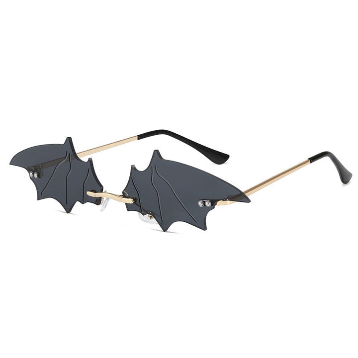 Women's designer sunglasses in exceptional bat style Kalsten