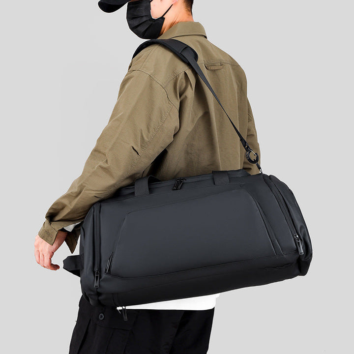 Practical sports and travel bag with organized storage space Kalsten