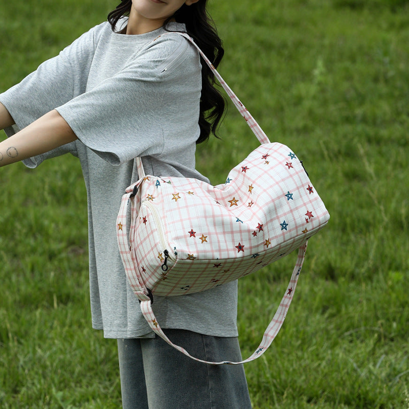 Shoulder bag with versatile interior pockets and durable material Kalsten