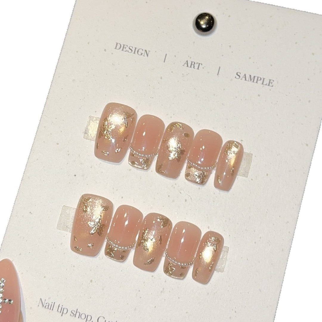 Artificial nails with elegant gold designs Kalsten