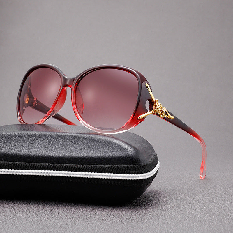 Women Oversized Sunglasses with Fashionable Gradient Design Kalsten