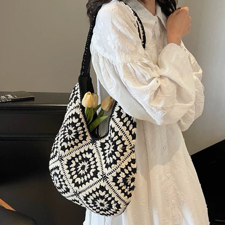Hand-knotted shoulder bag with floral motifs Kalsten