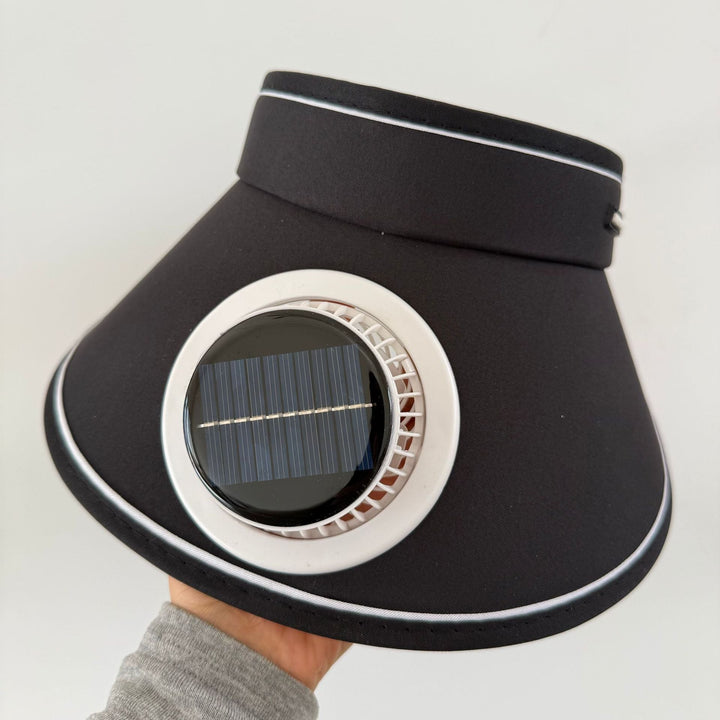 Lightweight foldable sunshade with integrated solar module and quiet fan Kalsten