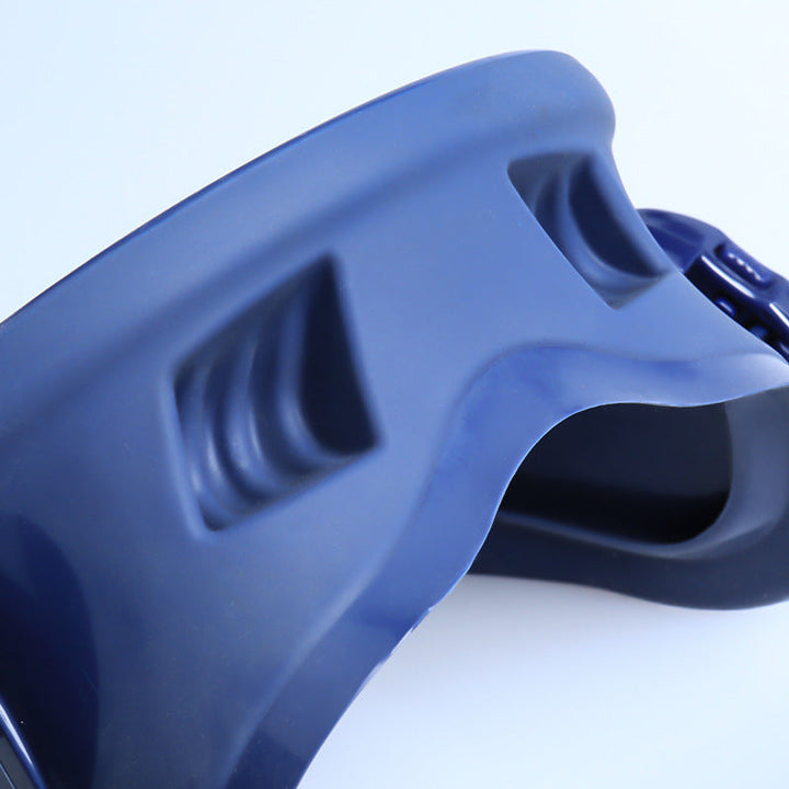 Swimming mask with ergonomic silicone sealing ring Kalsten