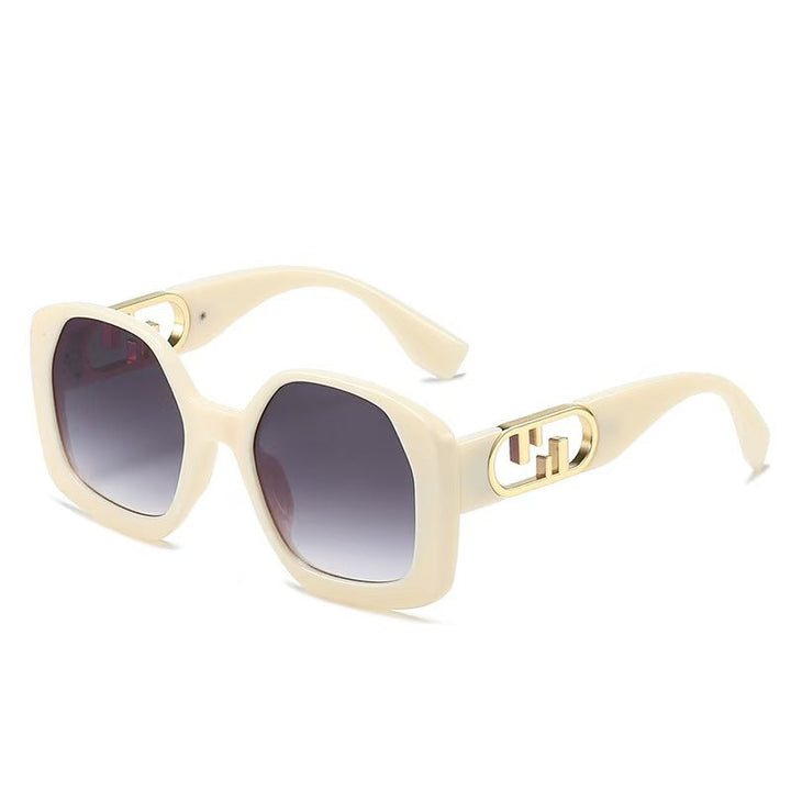 Women oversized sunglasses with extravagant geometric frame and elegant accents Kalsten