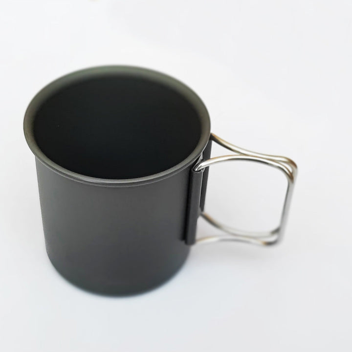 insulated stainless steel smiley-face cup with reusable lid non-slip base and kid-friendly grip Kalsten