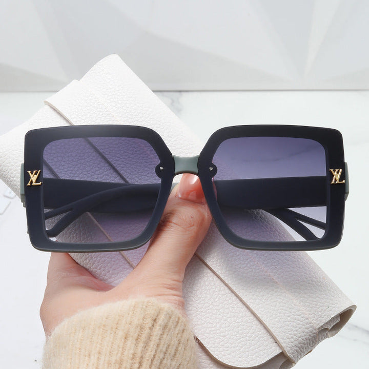 Women's fashionable square sunglasses with elegant design Kalsten