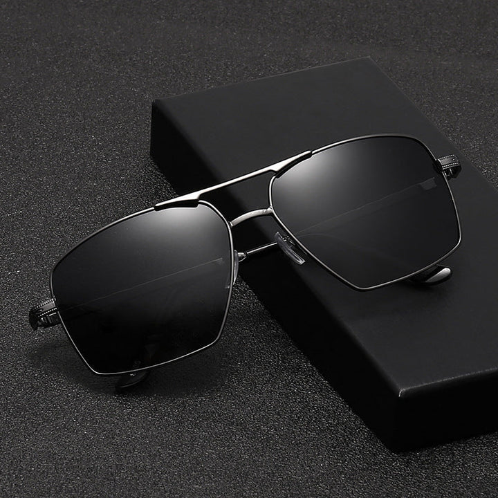 Men's modern sunglasses in an elegant frame Kalsten