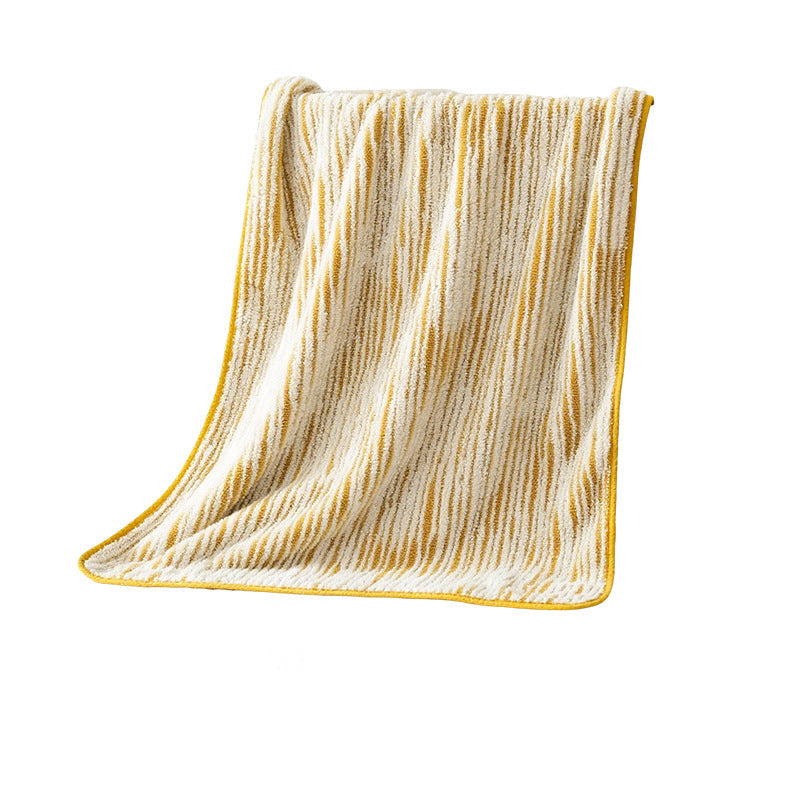 Cozy blanket with modern striped pattern Kalsten