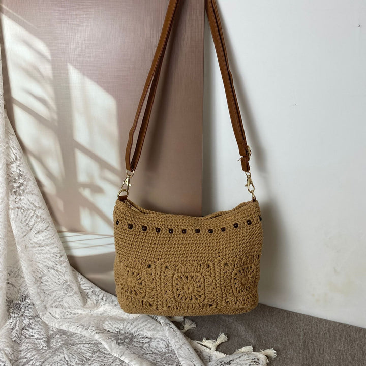 Fashionable crossbody bag with embroidery Kalsten