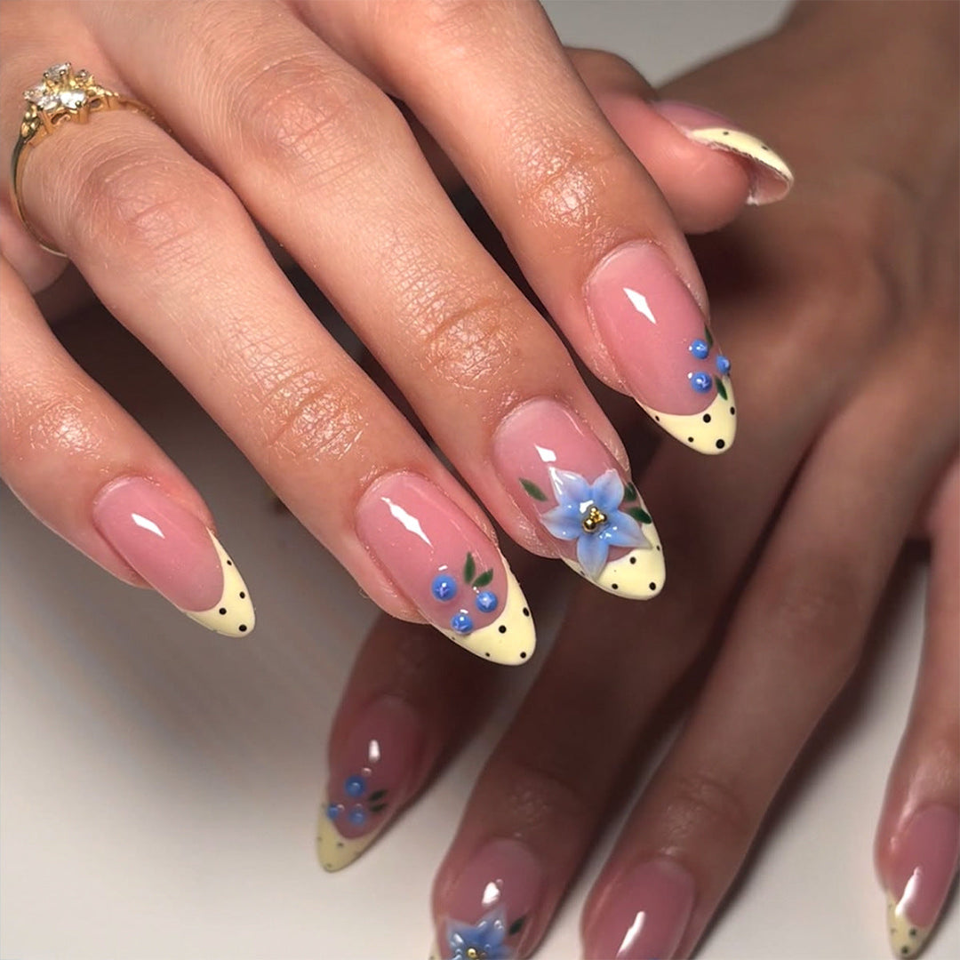 Trendy Nail Art Kalsten