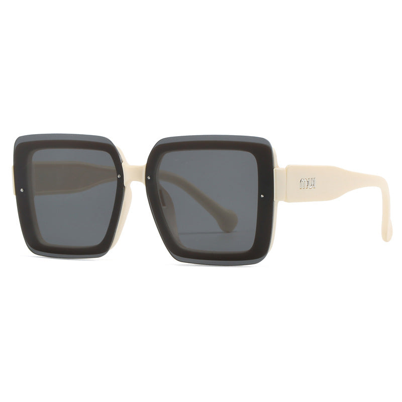 Women's oversized sunglasses in urban design Kalsten