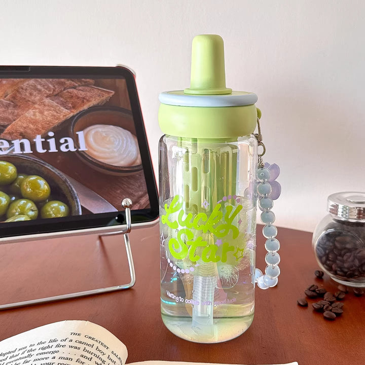Women's creative drinking bottle with integrated straw and keychain Kalsten