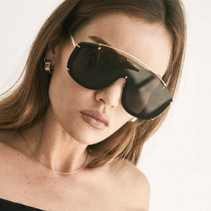 Women's masculine sunglasses with fashionable gradients and golden details Kalsten