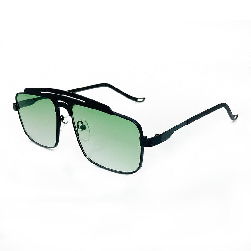 Fashionable Oversized Sunglasses with Elegant Design Kalsten