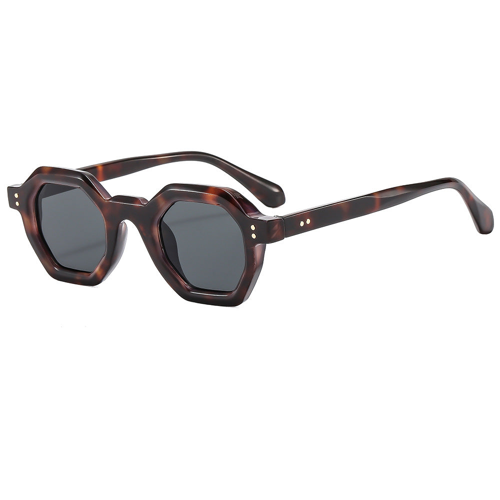Women’s geometric sunglasses with distinctive design and protective UV filter Kalsten