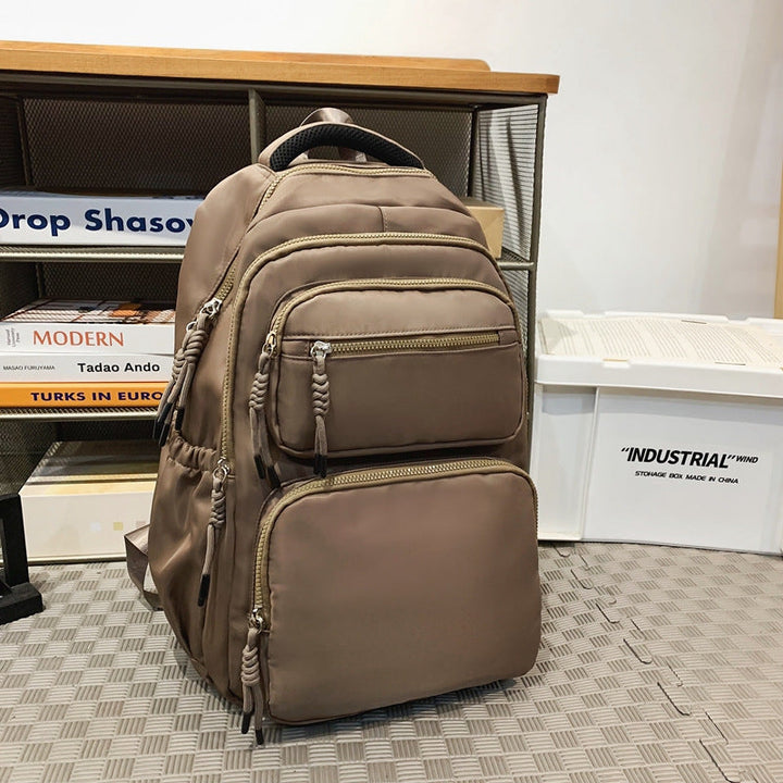 Leisure backpack with multiple compartments and ergonomic carrying system Kalsten