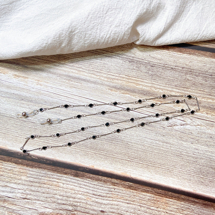 Elegant jewelry holder chain with onyx beads Kalsten
