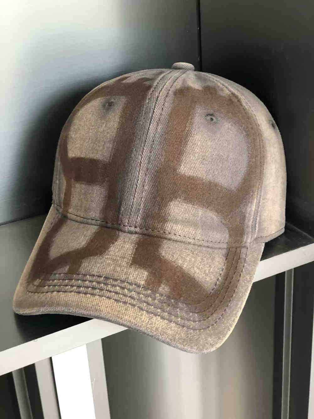 Unisex Distressed Vintage-Inspired Baseball Cap Kalsten