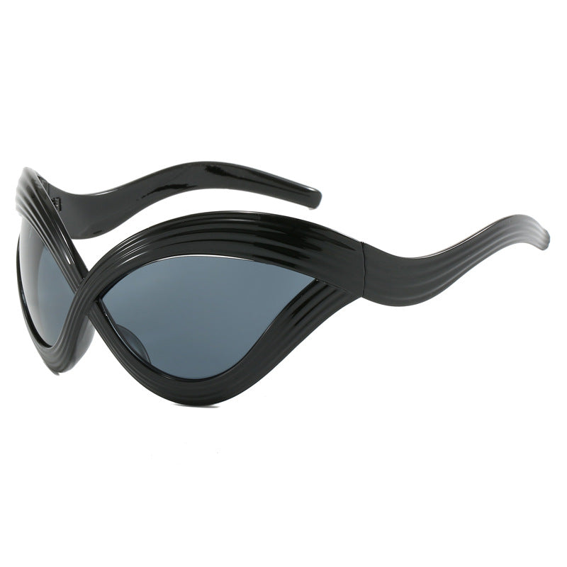 Women trendy designer sunglasses with curved frame Kalsten