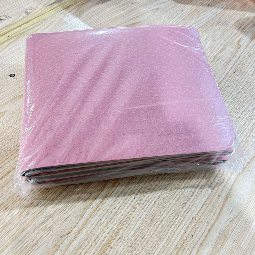 Non-slip training mat with structured design Kalsten