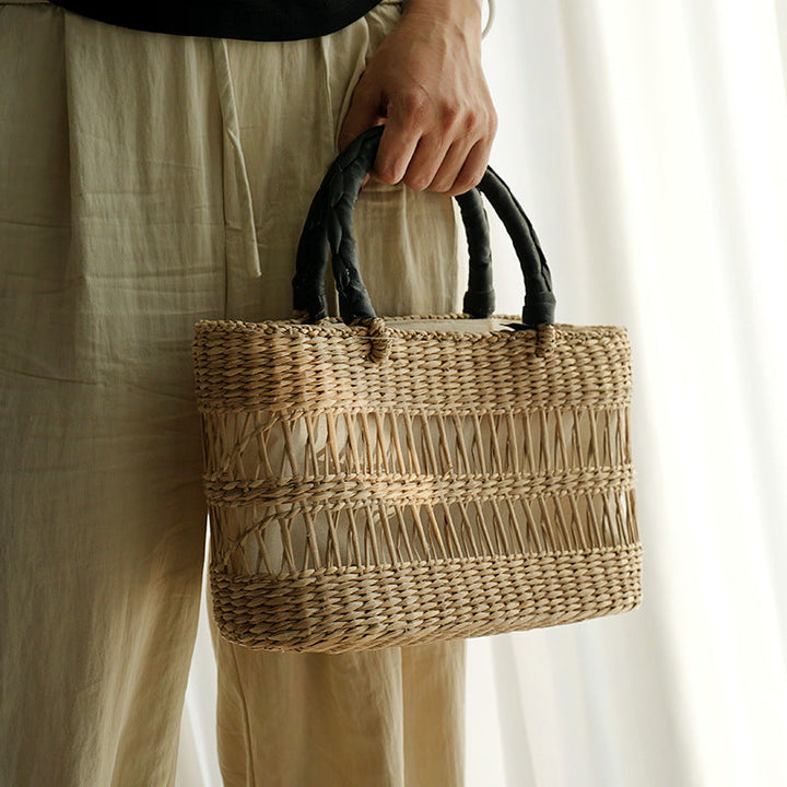 Women's handcrafted tote bag made from sustainable seagrass with stylish handles Kalsten