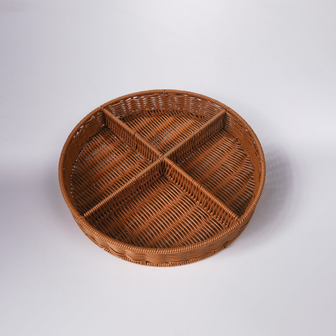 Ladies round basket plate with compartments Kalsten