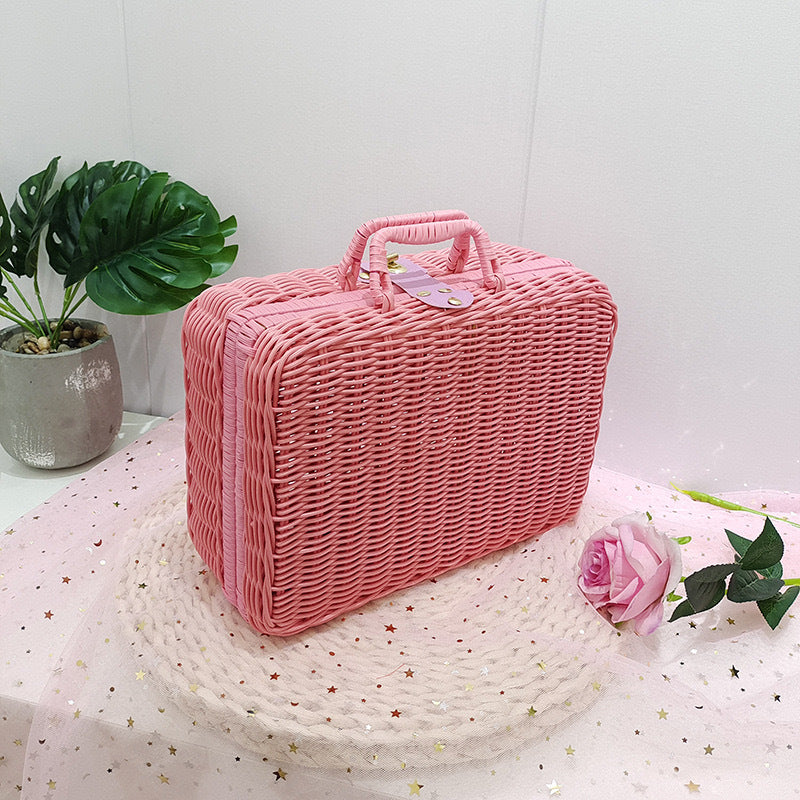 Ladies Stylish Rat Box with Practical Handles Kalsten