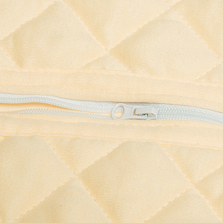Women’s comfortable and flexible sleeping bag Kalsten