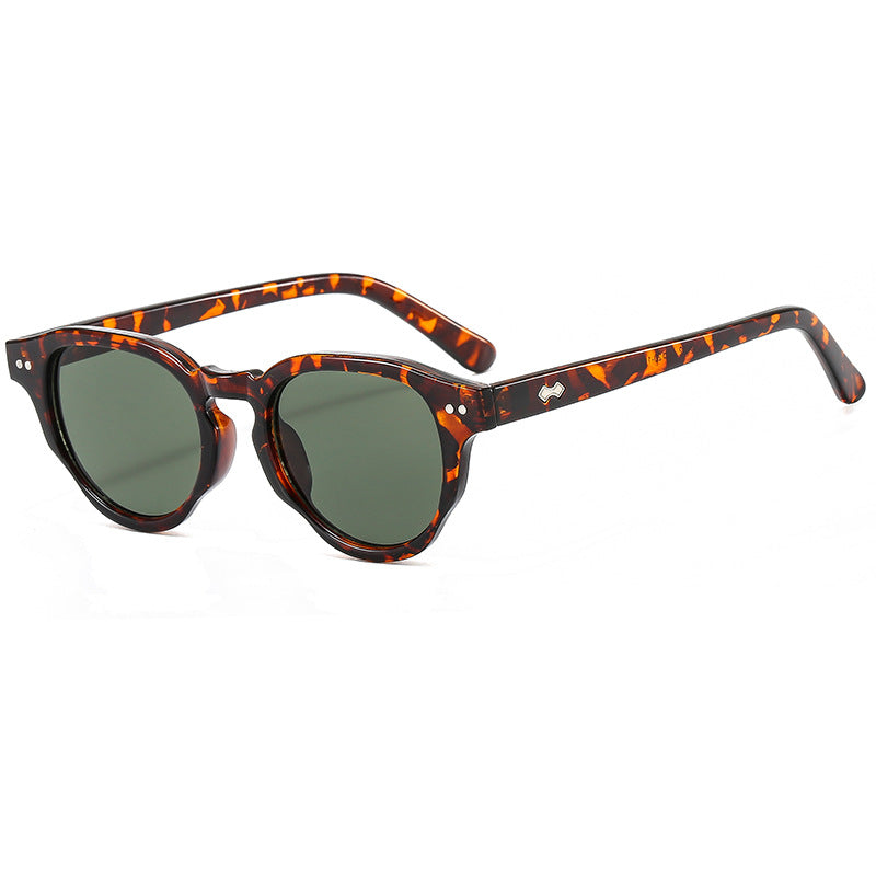 Women's fashionable sunglasses with oval frame and green glass Kalsten