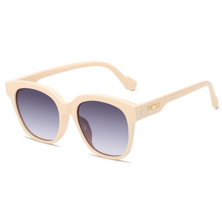 Women’s classic sunglasses with modern oversized frame Kalsten