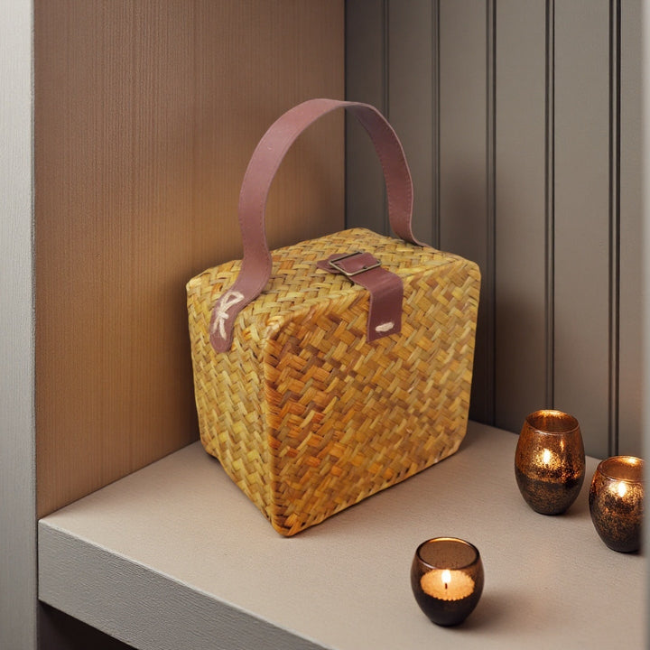 Women's handwoven basket with leather handle Kalsten