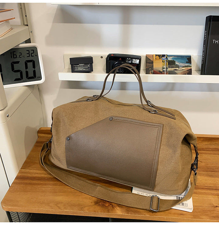 Sporty travel bag made of durable material with practical compartments Kalsten