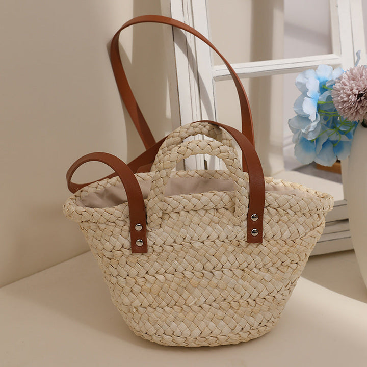 Handcrafted straw bag with sturdy leather handles Kalsten