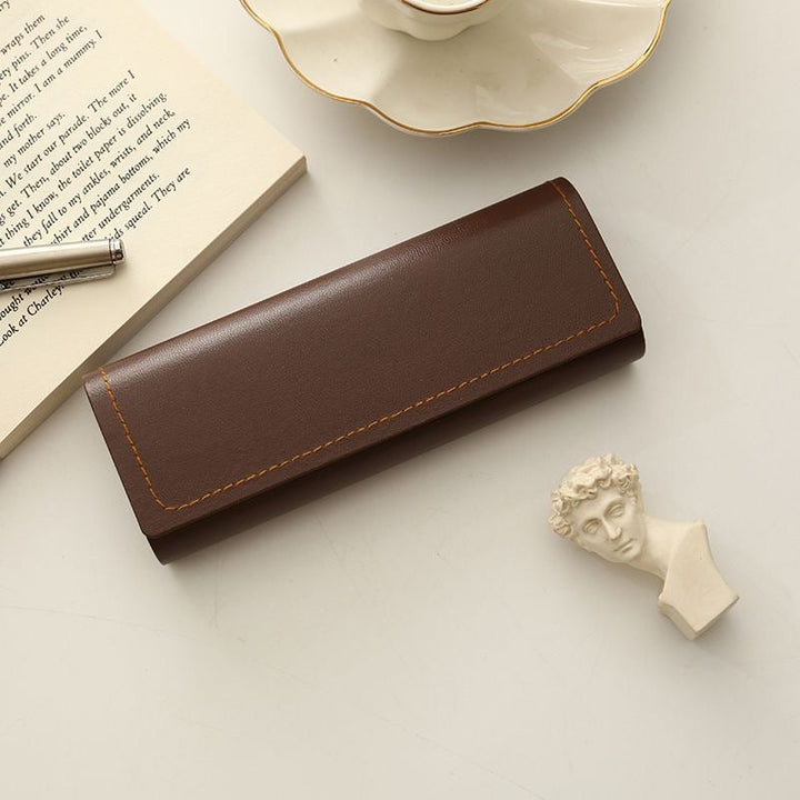 Elegant glasses case made of premium leather Kalsten