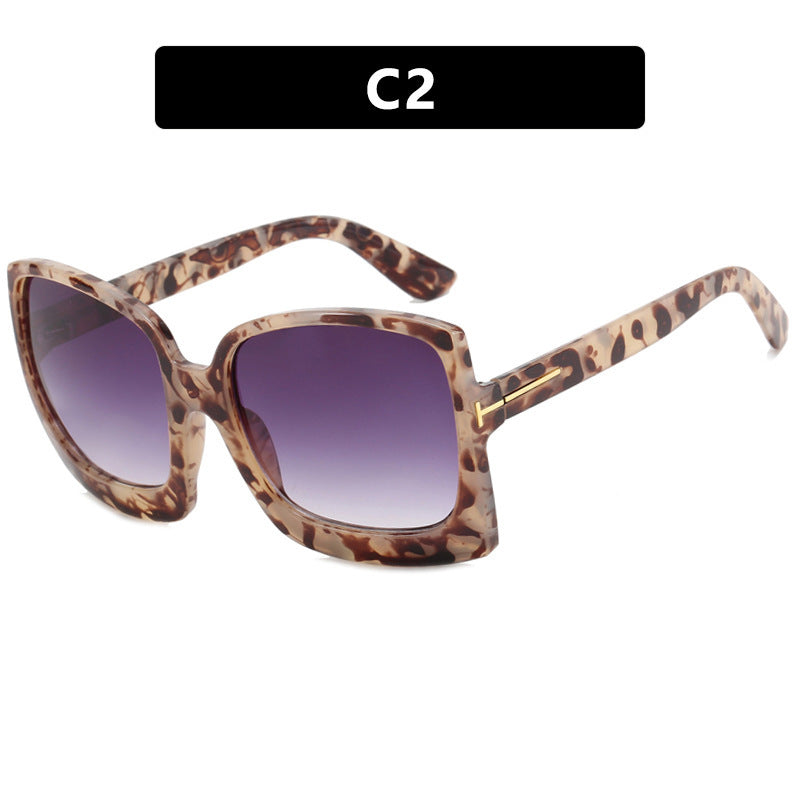 Ladies oversized sunglasses in trendy and elegant design Kalsten