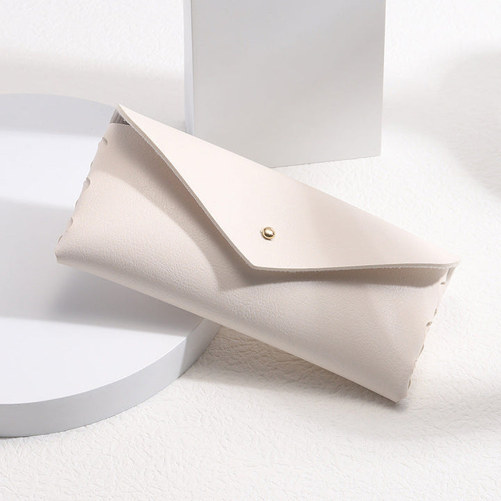 Elegant Phone Case in Minimalist Leather Design Kalsten