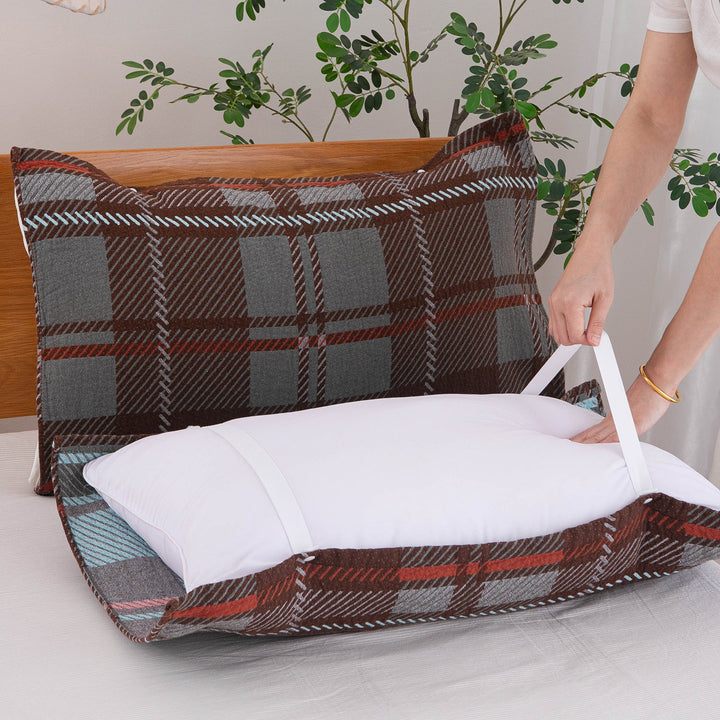 Unisex pillow with practical carrying handle Kalsten