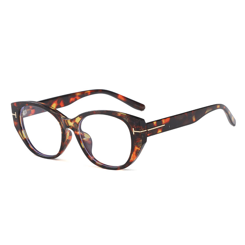 Women's Cat-Eye Sunglasses with Elegant Frame and Protective UV Filter Kalsten
