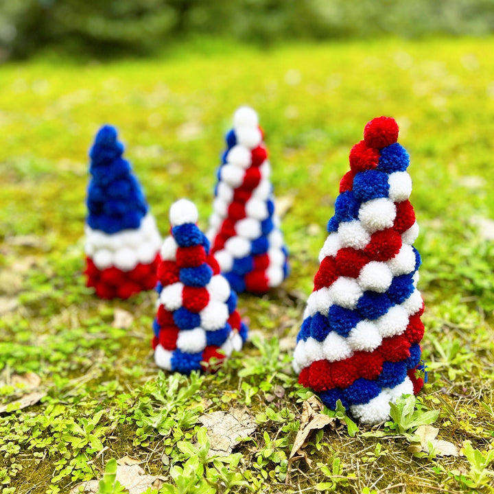 Unisex nan handcrafted Pompon Christmas tree table decoration Kalsten