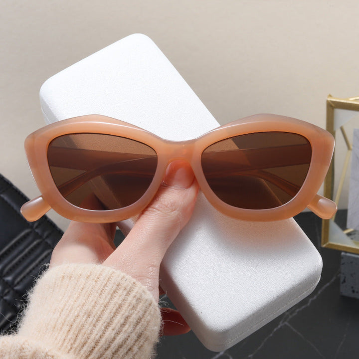 Ladies Cat-Eye Sunglasses with Stylish Leopard Pattern Kalsten