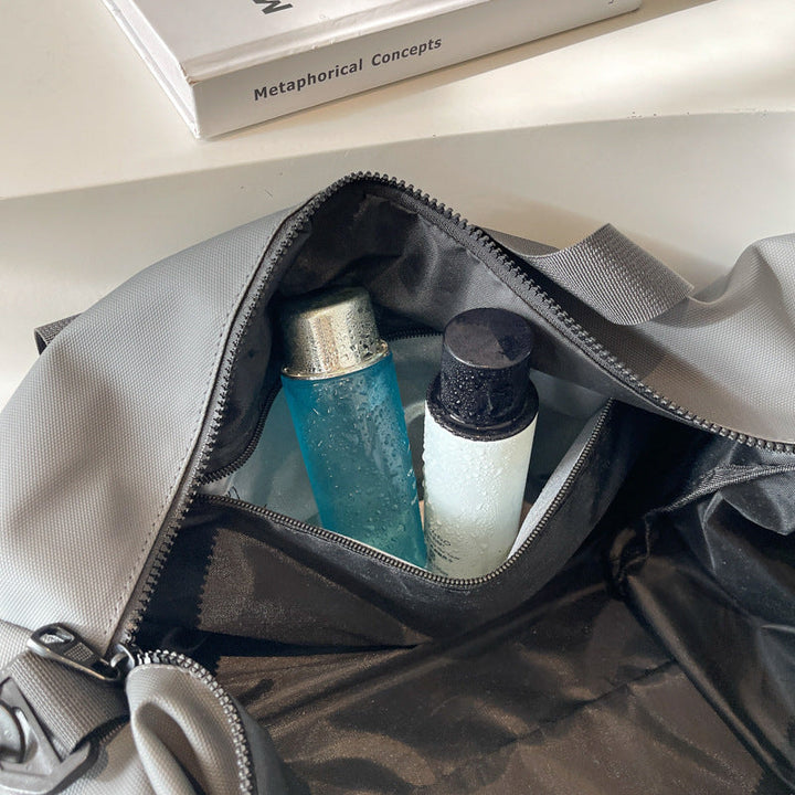Sporty Travel Bag With Durable And Water-Repellent Material Kalsten