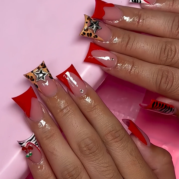 Artistic Press-On Nail Set with Unique Accents Kalsten